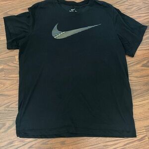 Nike Men's Black Tee with Graphic Swoosh